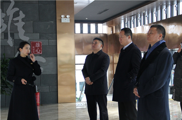 抢抓机遇 共谋发展 新宝gg集团赴东部新区参观考察